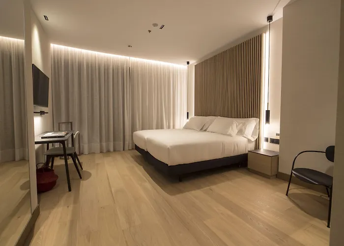 Hotell Zenit Convento San Martin 4*