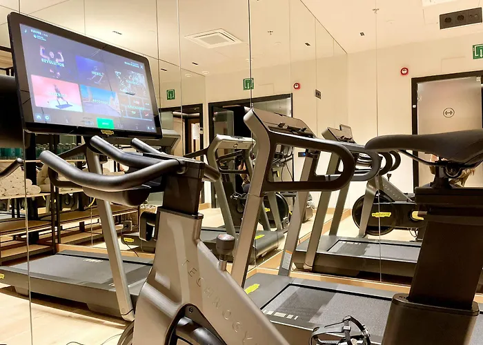 Zenit Convento San Martin 4* サン・セバスティアン