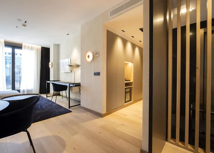 Zenit Convento San Martin فندق