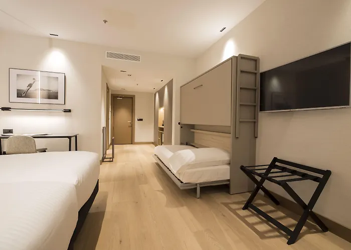 Zenit Convento San Martin فندق